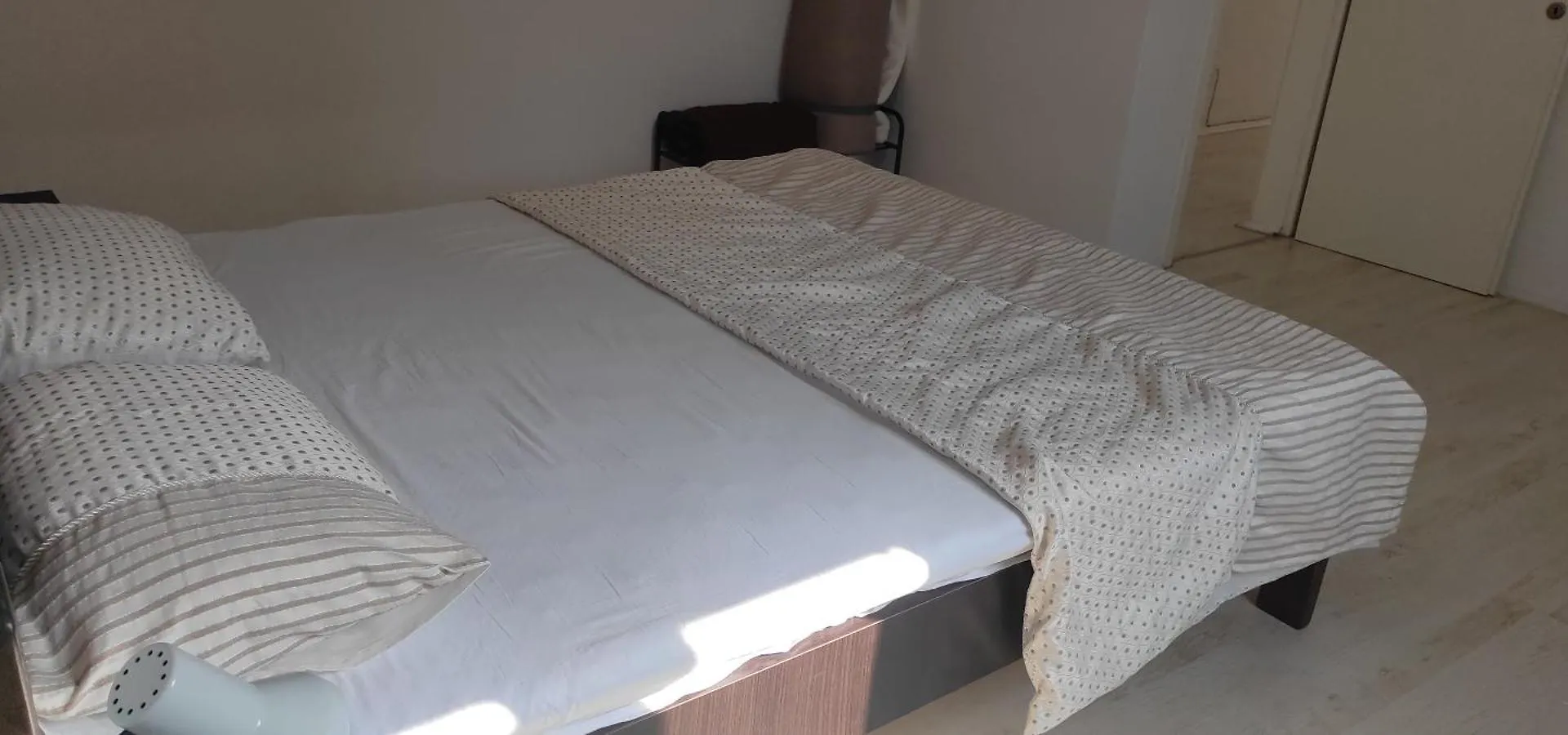 Nina Apartments Крница 0*,  Хорватия
