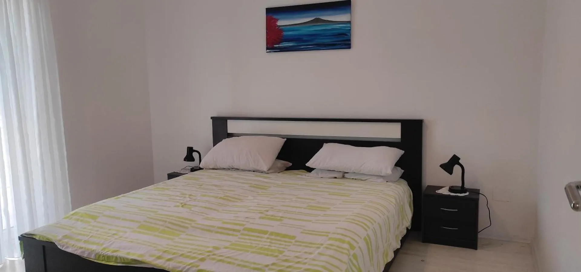 Nina Apartments Крница 0*,