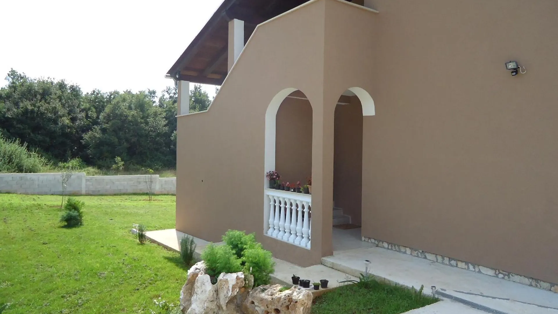 Nina Apartments Крница 0*,  Хорватия