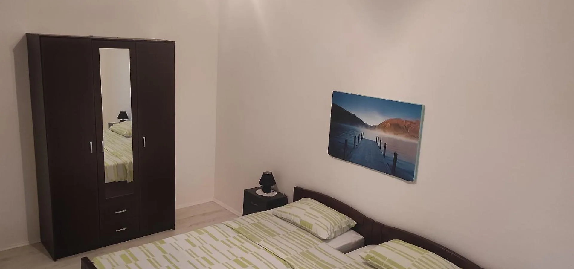 Nina Apartments Крница